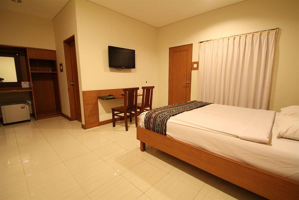Paradiso Beach Inn Kuta Lombok Zewnętrze zdjęcie