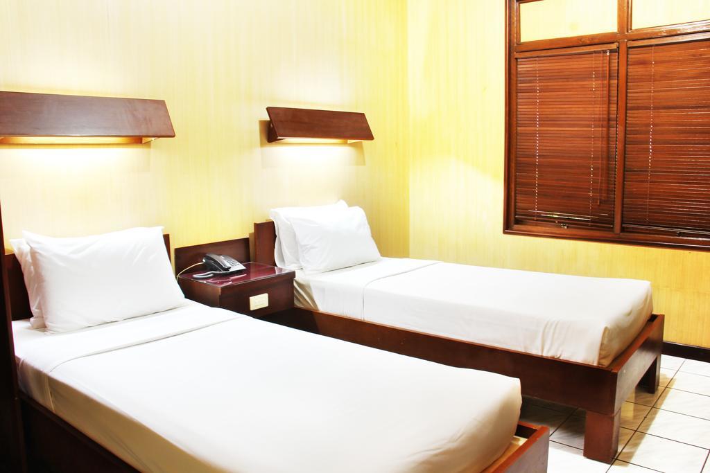 Paradiso Beach Inn Kuta Lombok Zewnętrze zdjęcie